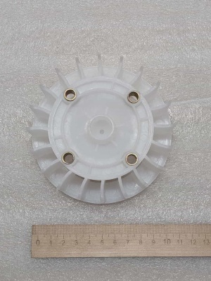 photo_5197551177607281420_y