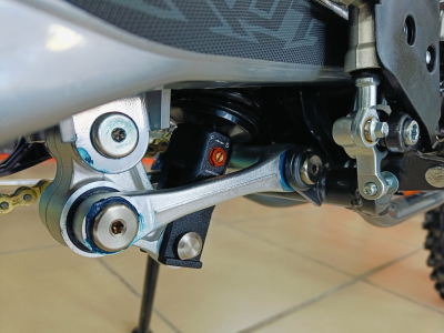 uHlMxSSS0rgnGaCRrWdY17_srp8P_EI3