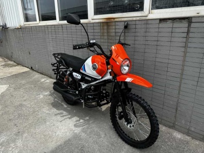 белый+оранжевый+черный