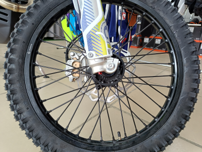 jSucY-agDBFIL9gyNcxw7CB64jJHiCj