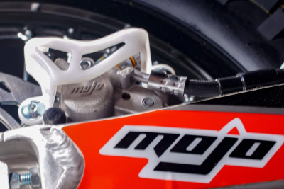 BSE_MOJO_RACING_universalPicture